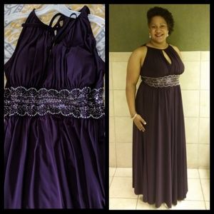 Formal/semi-formal gown